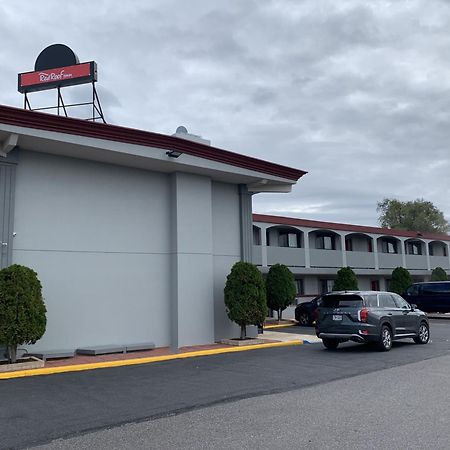 Red Roof Inn Copiague Exterior photo